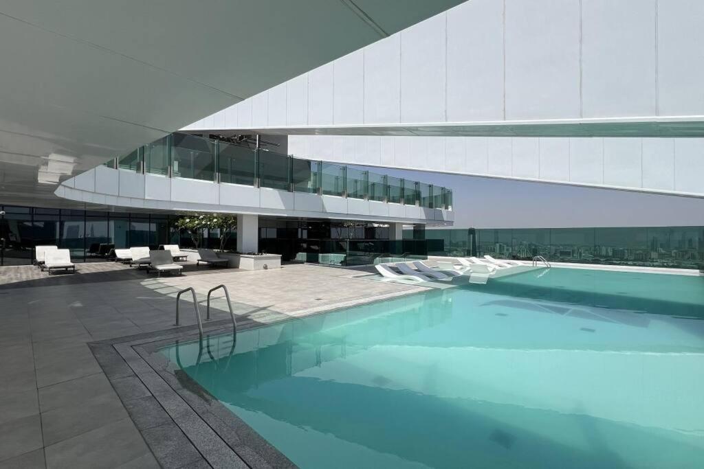 Chic 2 Bed Near Trade Centre With 5 Star Amenities Appartement Dubai Buitenkant foto