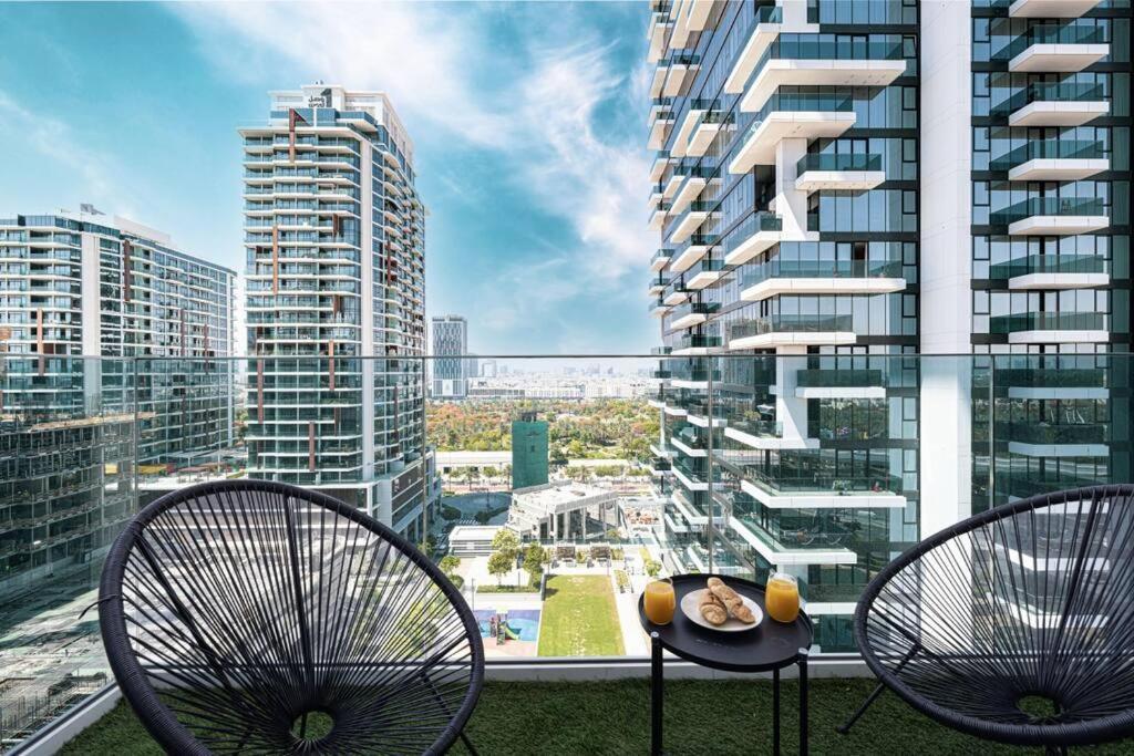 Chic 2 Bed Near Trade Centre With 5 Star Amenities Appartement Dubai Buitenkant foto