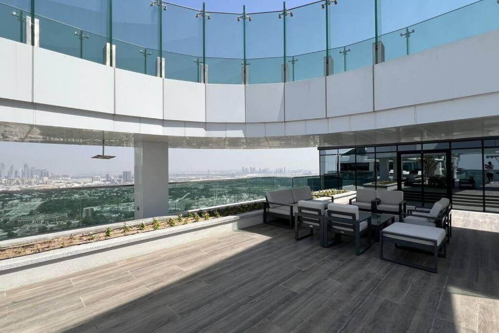 Chic 2 Bed Near Trade Centre With 5 Star Amenities Appartement Dubai Buitenkant foto