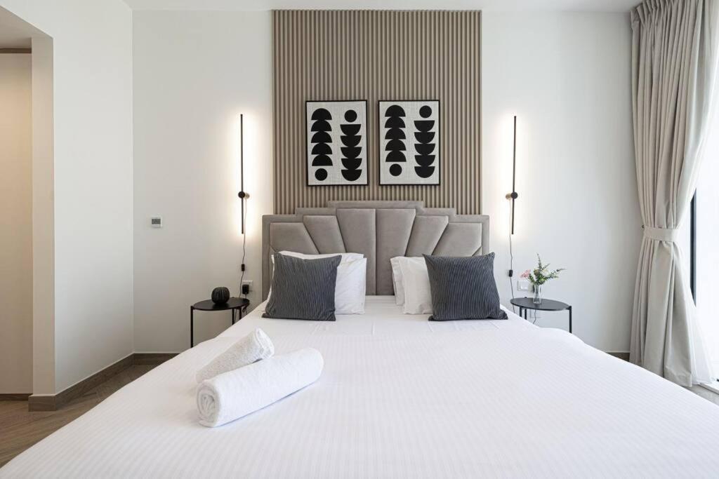 Chic 2 Bed Near Trade Centre With 5 Star Amenities Appartement Dubai Buitenkant foto