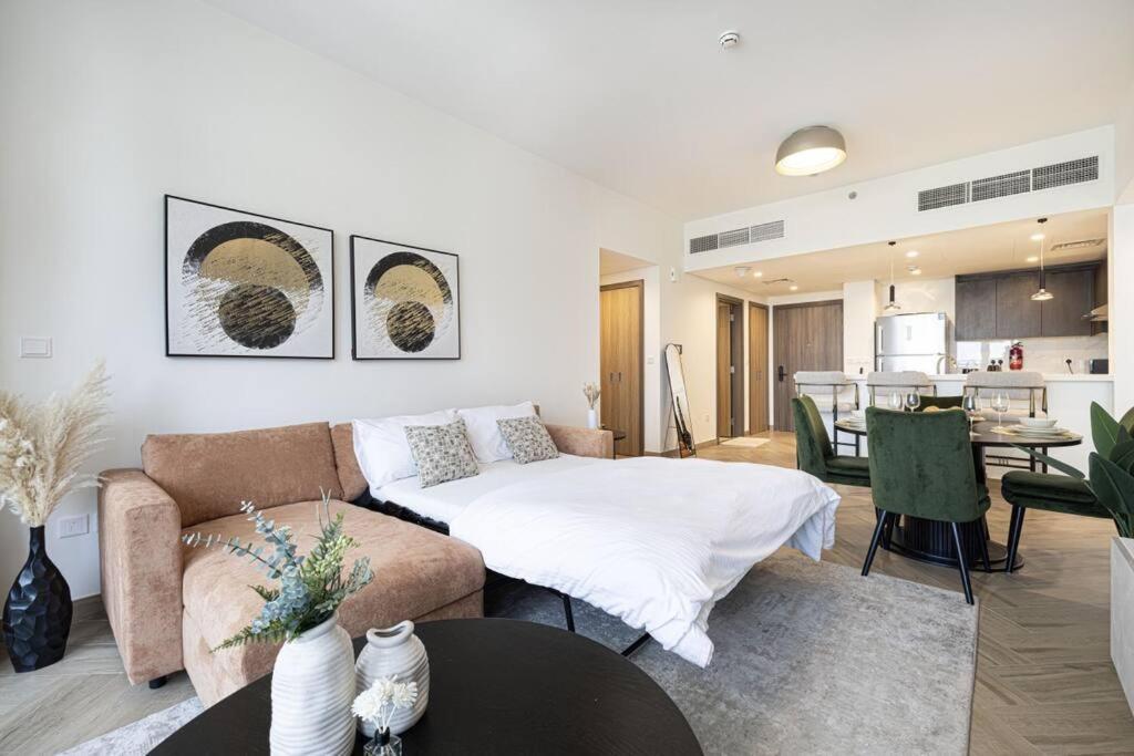 Chic 2 Bed Near Trade Centre With 5 Star Amenities Appartement Dubai Buitenkant foto